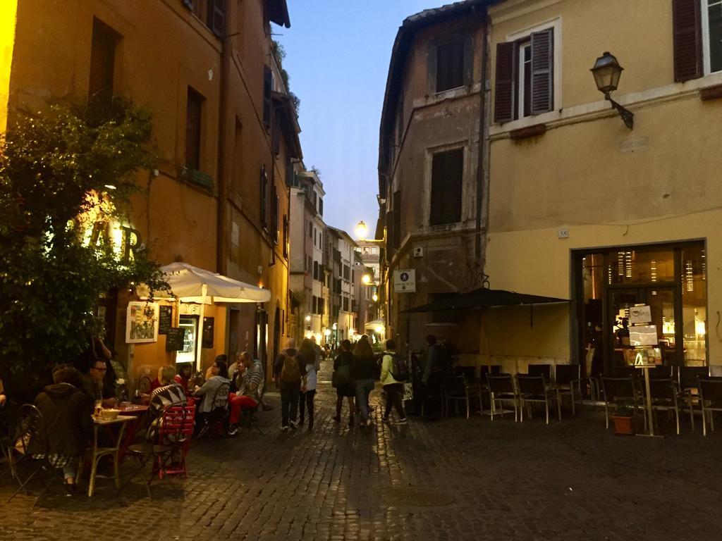 Il Vicolo Di Trastevere Рим Екстер'єр фото